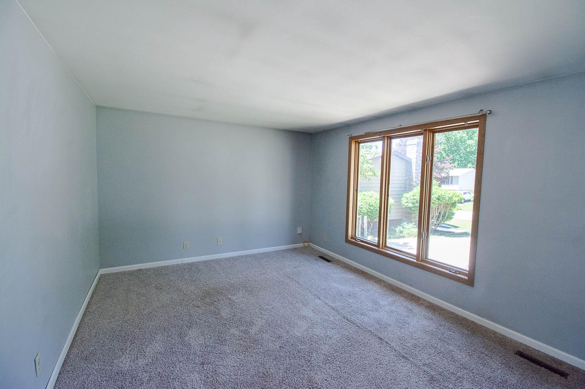2526 Carla Lane Northwest Rochester, MN 55901 - Photo 2 of 22