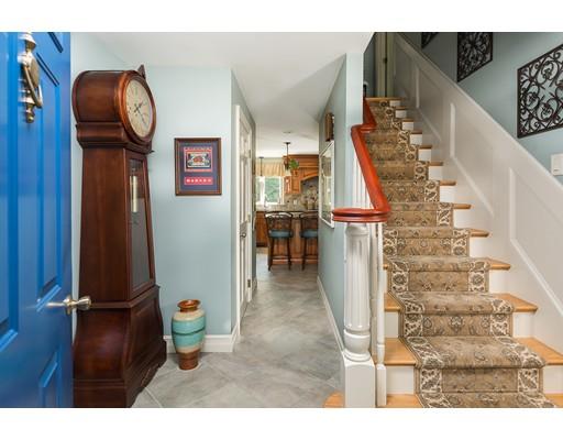 395 Old Farm Road Franklin, MA 02038 - Photo 3 of 42 Gallery Image 3