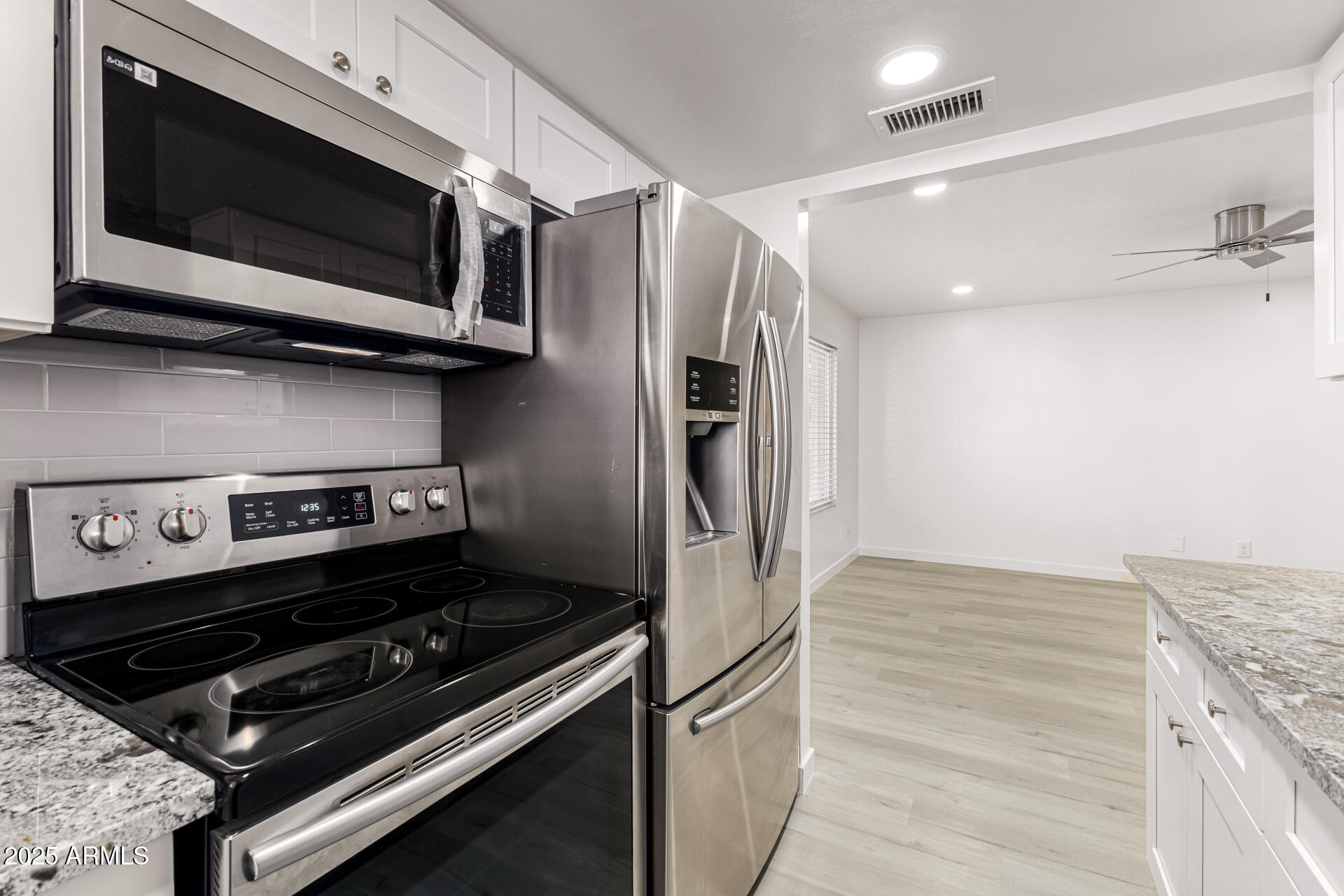 7126 North 19th Avenue, Unit 224 Phoenix, AZ 85021 - Photo 16 of 37 Kitchen 4