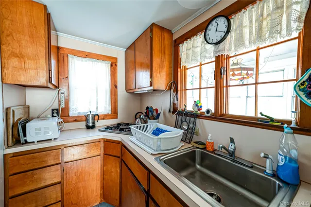 $139,990 | 9 Eastway Path, Baiting Hollow, NY 11933