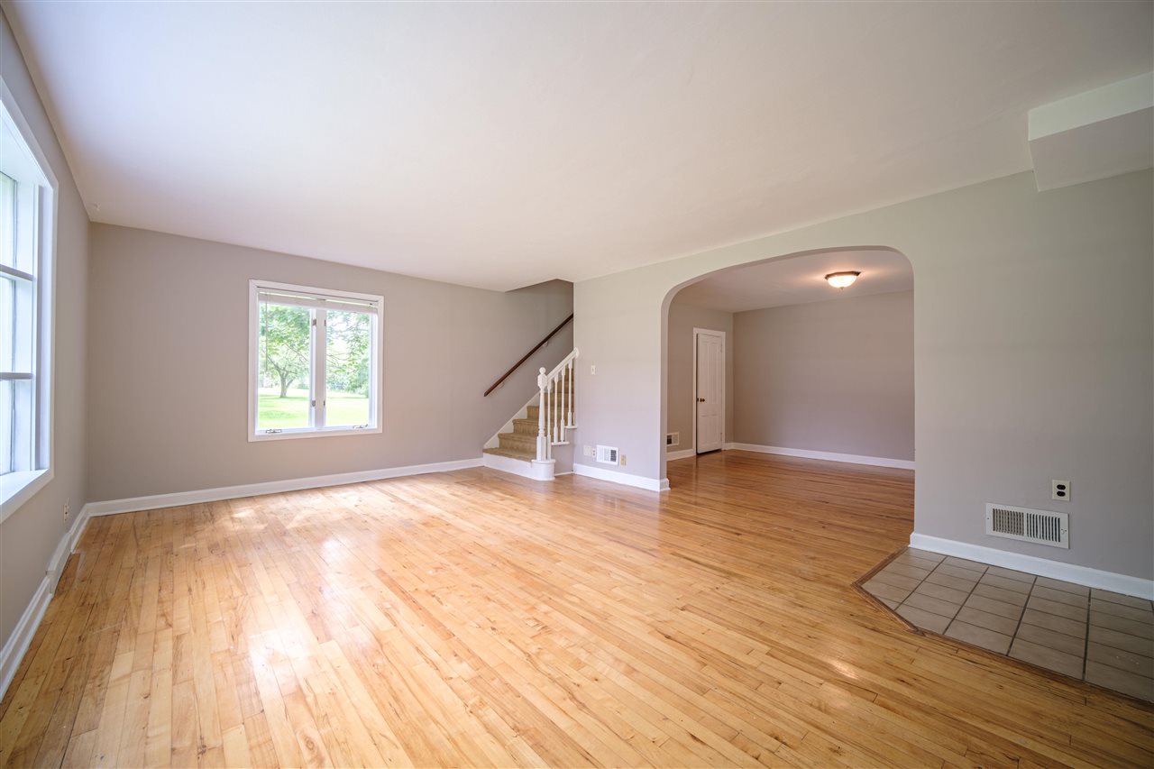 11451 Crockett Road Roscoe, IL 61073 - Photo 5 of 64 Gallery Image 5