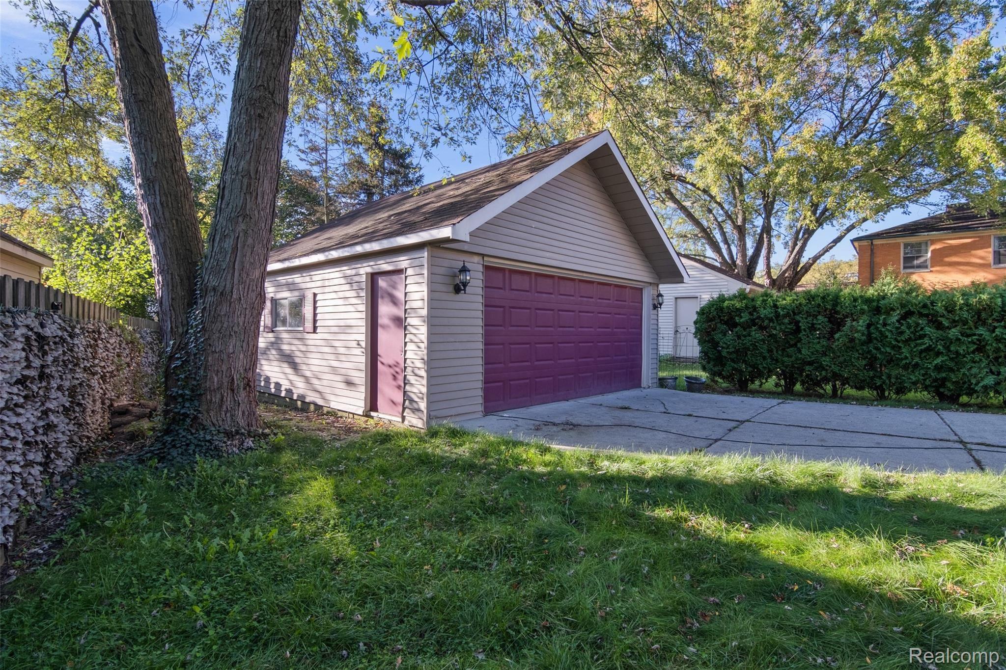 2286 Dunstable Rd-7.jpg