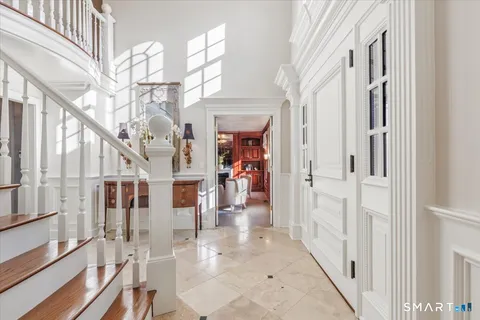 $4,395,000 | 83 Long Lots Road, New Canaan, CT 06840