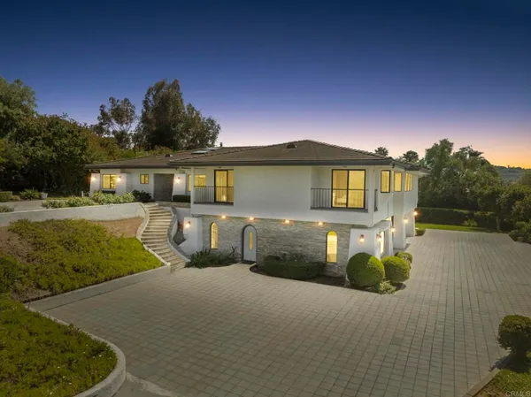 $2,199,000 | 19 Gateview Drive, Fallbrook, CA 92028