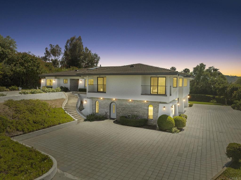19 Gateview Dr, Fallbrook, Luxury Home, Single-Level Main Floor Living, Attached ADU, Guard-Gated