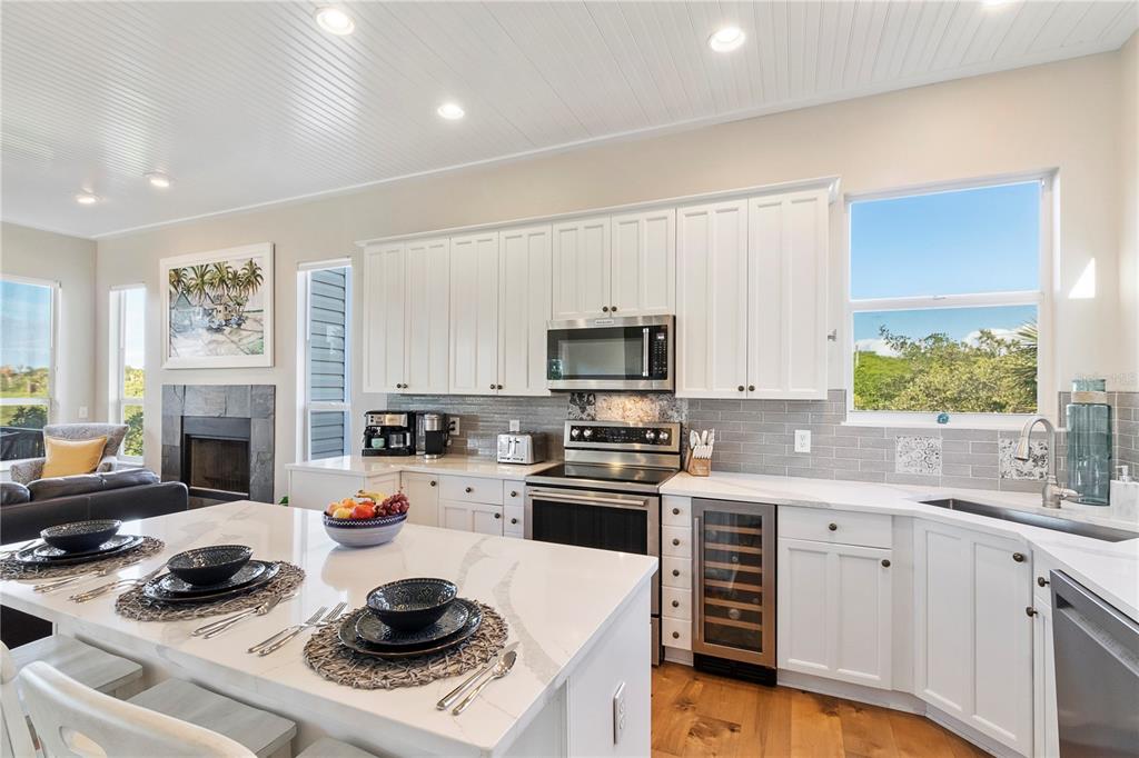 7325 Holly Road Terra Ceia, FL 34250 - Photo 7 of 80