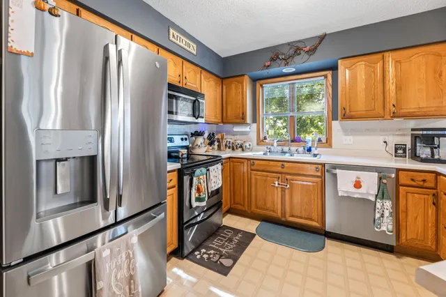 $304,900 | 205 Nicholas Drive, Lewiston, MN 55952