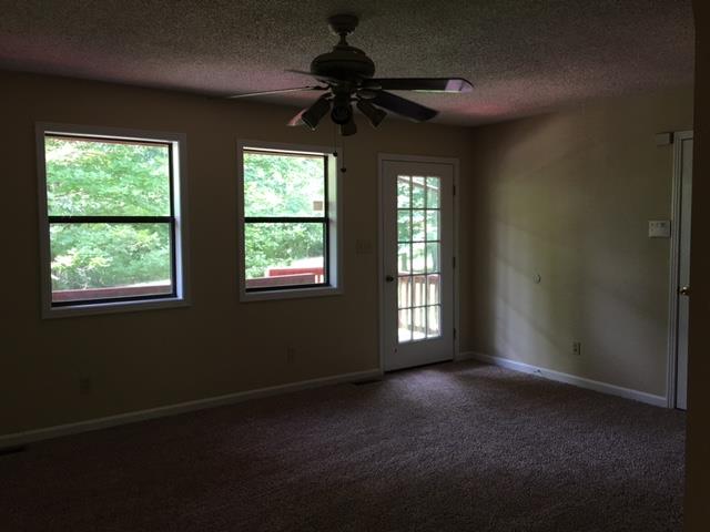 1815 Mimi Road Clarksville, TN 37040 - Photo 4 of 12 Gallery Image 4