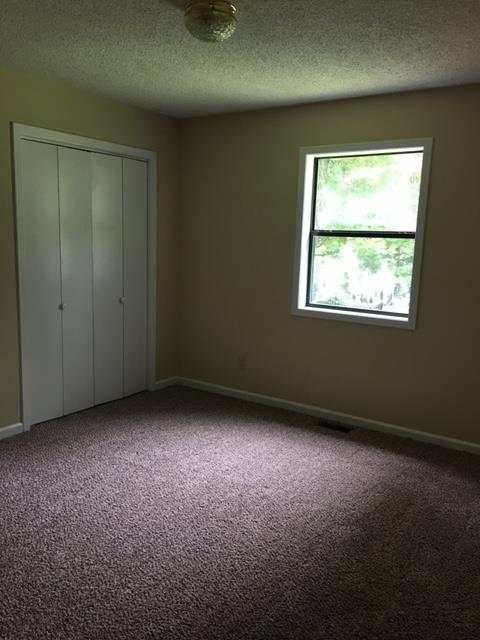 1815 Mimi Road Clarksville, TN 37040 - Photo 8 of 12 Gallery Image 8