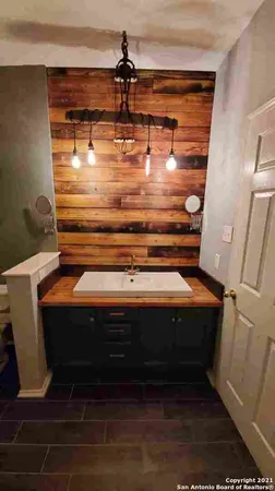 $1,699 | 6307 Sentry Point, San Antonio, TX 78233