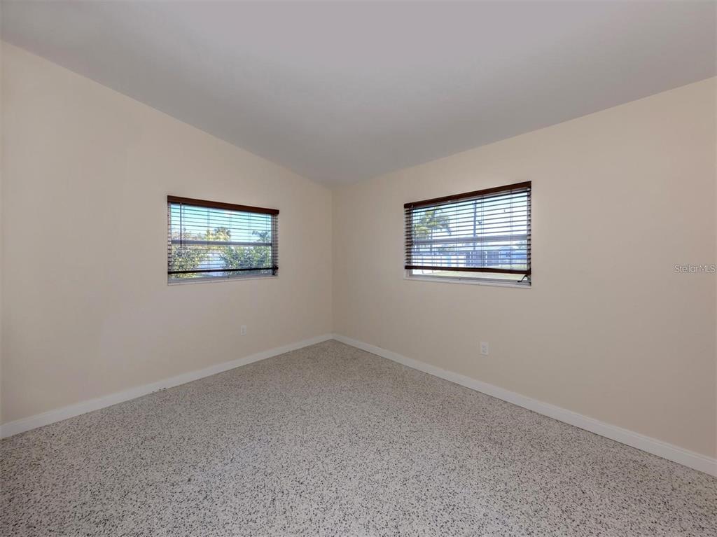 317 Hillview Road Venice, FL 34293 - Photo 22 of 69 Gallery Image 22