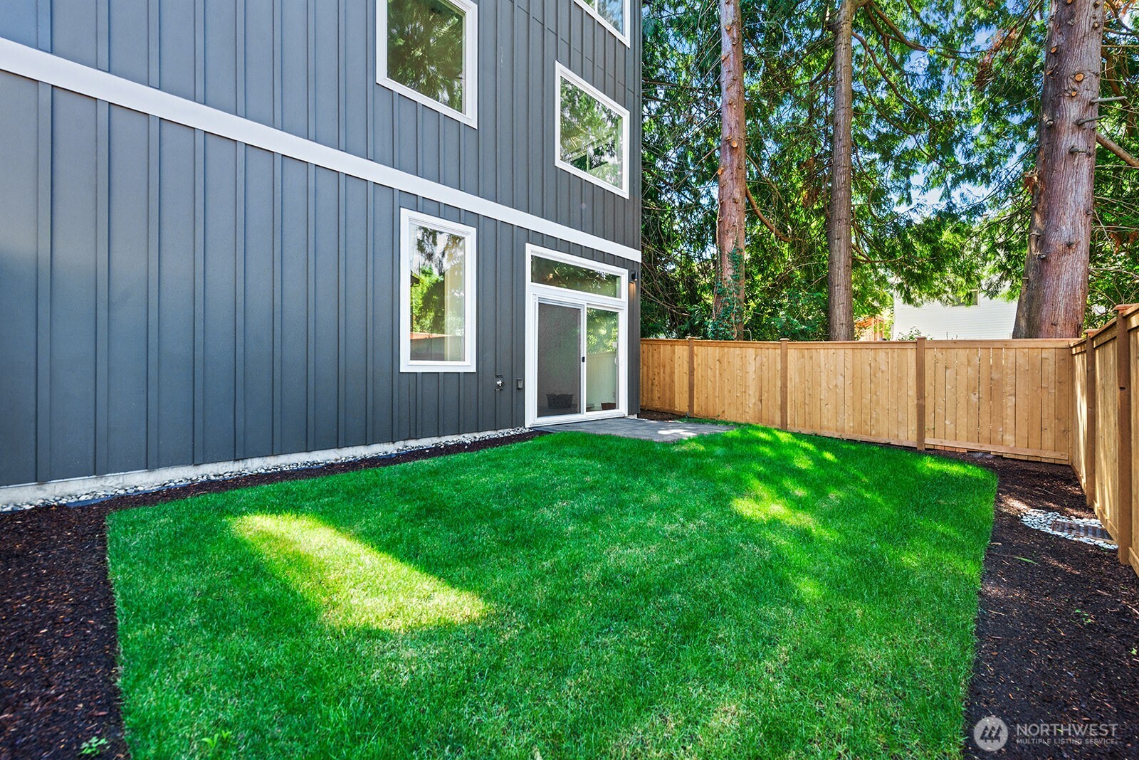 9015 Dibble Avenue Northwest Seattle, WA 98117 - Photo 29 of 32