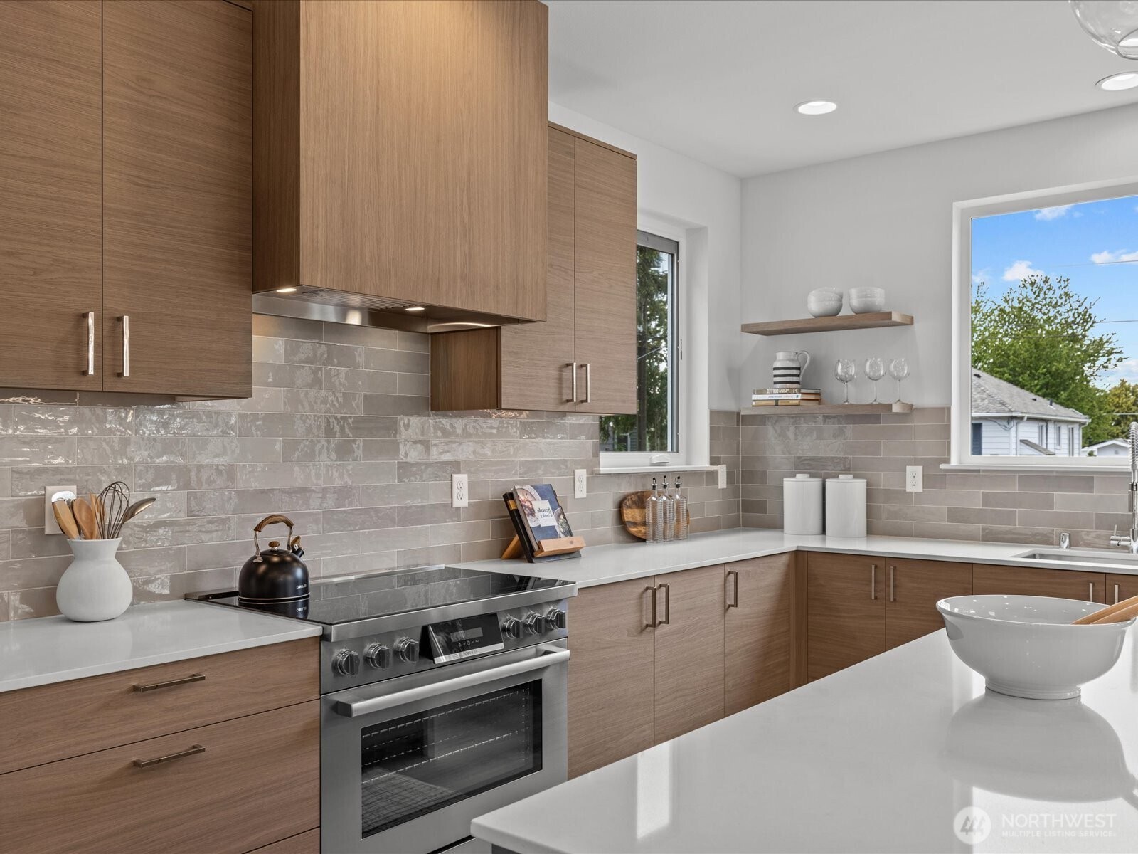 9015 Dibble Avenue Northwest Seattle, WA 98117 - Photo 9 of 32