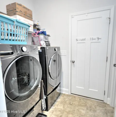 $575,000 | 442 Sea Captain Lane Southwest, Supply, NC 28462