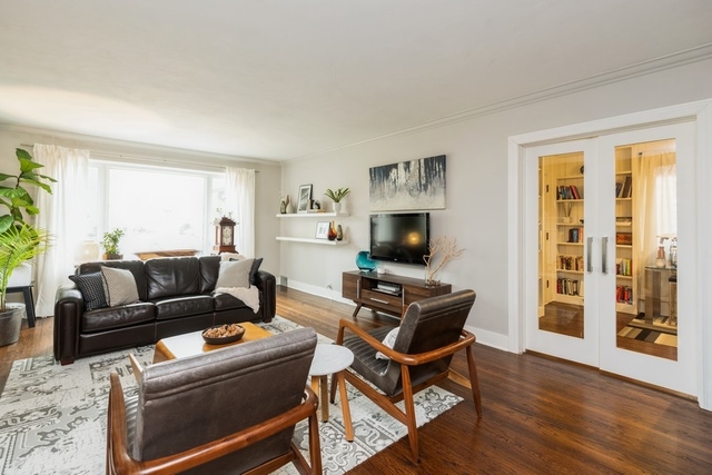 705 Ingleside Place Evanston, IL 60201 - Photo 3 of 26