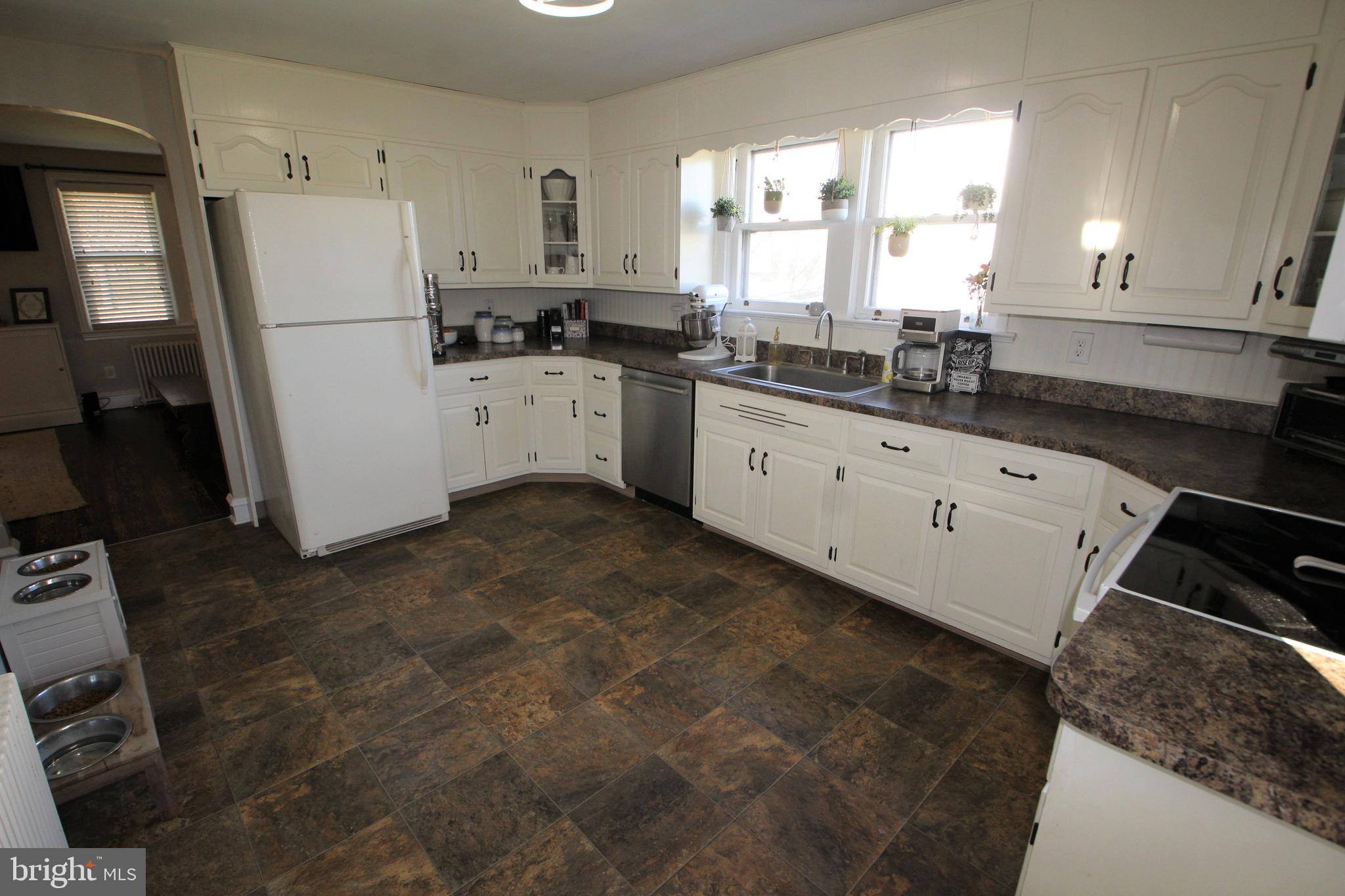 2057 Bergey Road Hatfield, PA 19440 - Photo 9 of 24 Newly installed microwave over oven