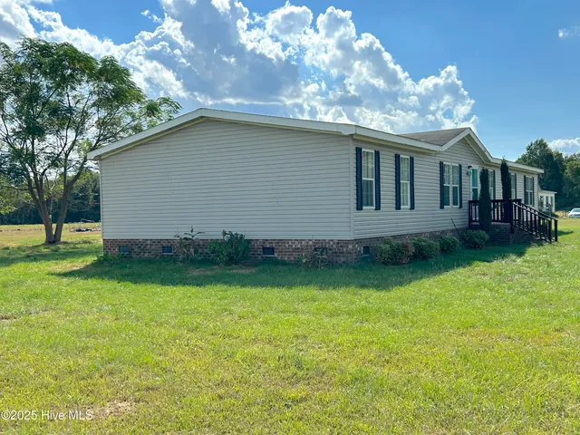 $189,000 | 159 Batchelor Farm Lane, Kenansville, NC 28349