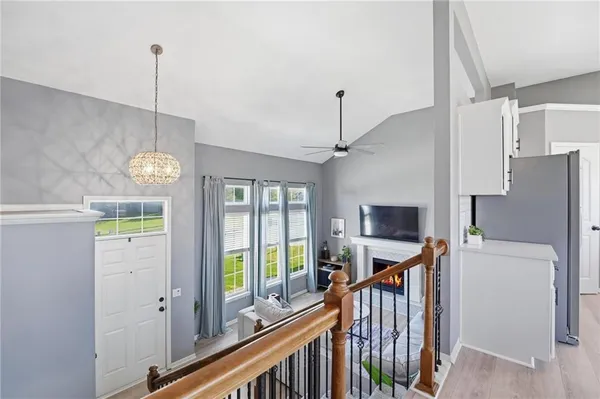 $435,000 | 3805 Northwest Old Stagecoach Road, Kansas City, MO 64154