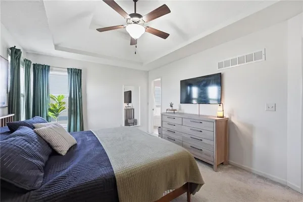$435,000 | 3805 Northwest Old Stagecoach Road, Kansas City, MO 64154