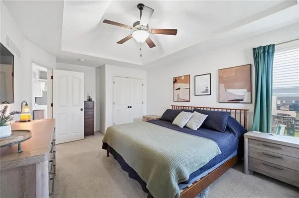 $435,000 | 3805 Northwest Old Stagecoach Road, Kansas City, MO 64154