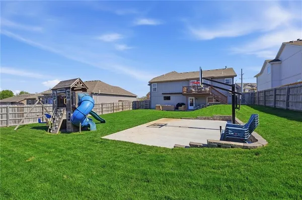 $435,000 | 3805 Northwest Old Stagecoach Road, Kansas City, MO 64154