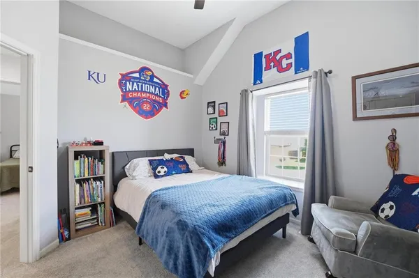 $435,000 | 3805 Northwest Old Stagecoach Road, Kansas City, MO 64154