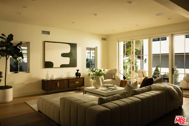 $4,899,000 | 2455 23rd Street, Santa Monica, CA 90405