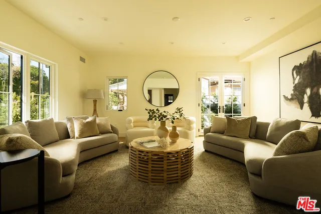 $4,899,000 | 2455 23rd Street, Santa Monica, CA 90405