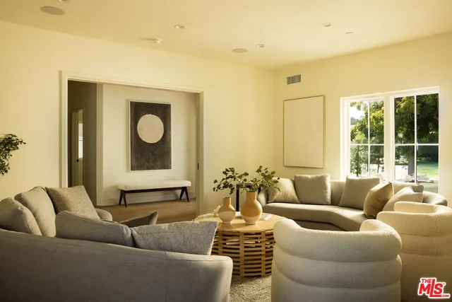 $4,899,000 | 2455 23rd Street, Santa Monica, CA 90405