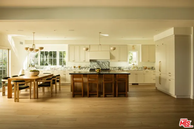 $4,899,000 | 2455 23rd Street, Santa Monica, CA 90405