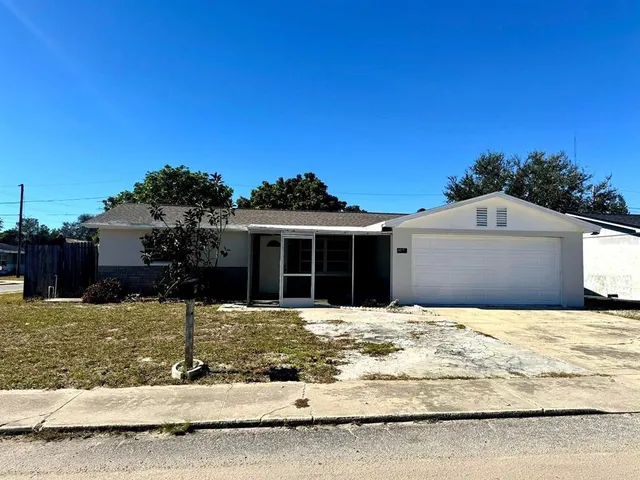 $1,450 | 1019 Pert Lane, Holiday, FL 34691