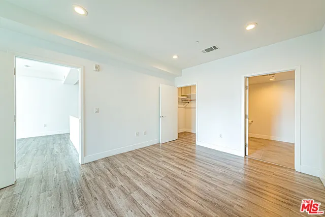 $709,000 | 1101 South Harvard Boulevard, Unit 303, Los Angeles, CA 90006