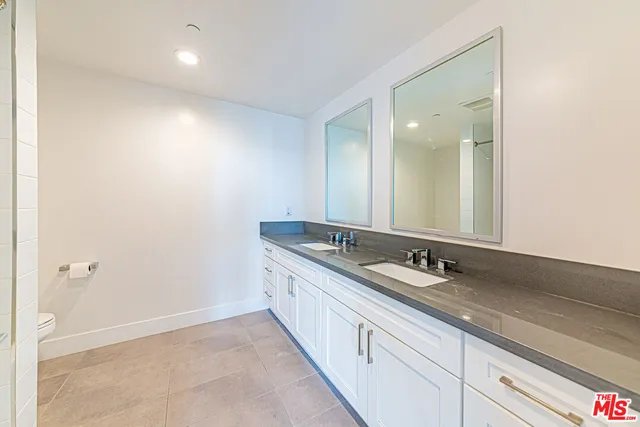 $709,000 | 1101 South Harvard Boulevard, Unit 303, Los Angeles, CA 90006