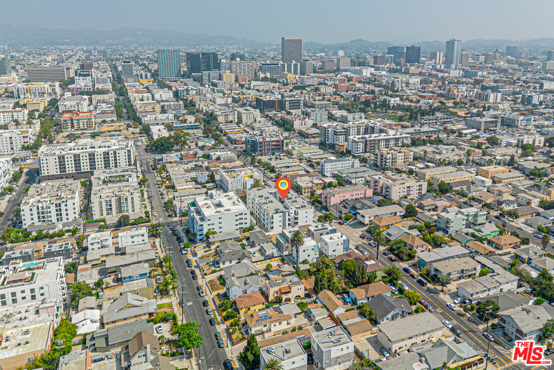 1101 South Harvard Boulevard, Unit 303 Los Angeles, CA 90006 - Photo 43 of 44 a view of a city