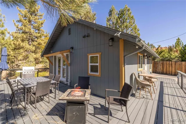 a house view with a outdoor space