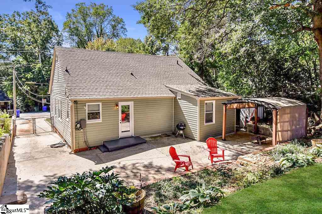 35 Lowndes Hill Road Greenville, SC 29607 - Photo 3 of 33