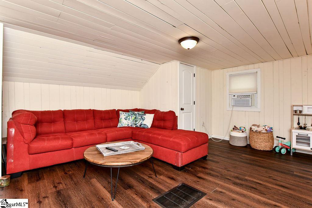 35 Lowndes Hill Road Greenville, SC 29607 - Photo 29 of 33