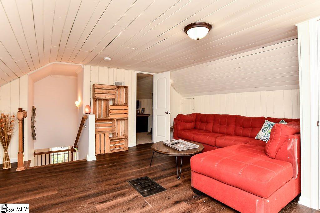 35 Lowndes Hill Road Greenville, SC 29607 - Photo 30 of 33