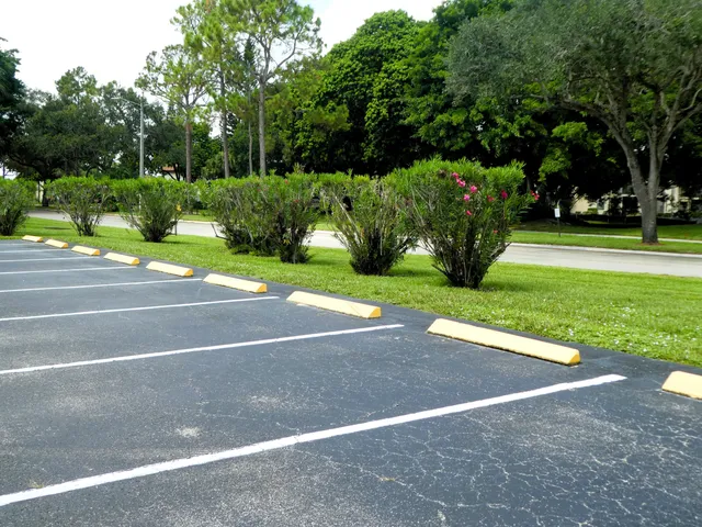 a view of a house with a big yard