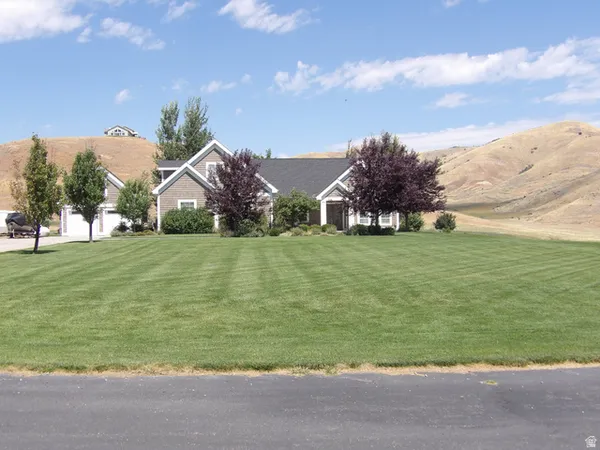 $979,000 | 2137 South Lake View Circle, Preston, ID 83263