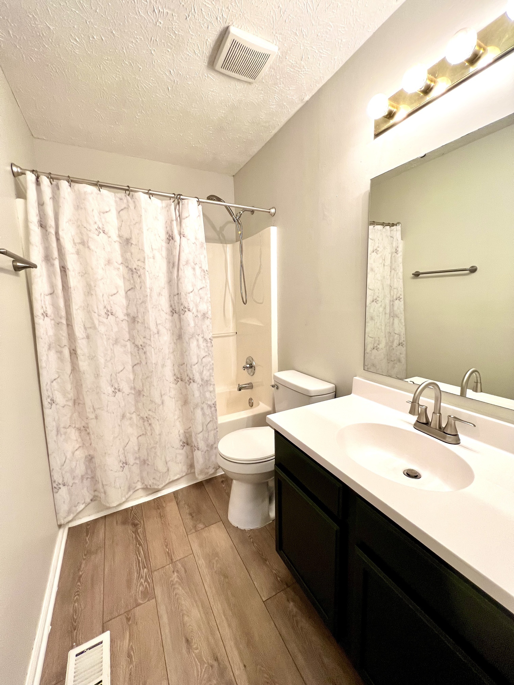 6217 Rocky Road Anderson, IN 46013 - Photo 14 of 28 Gallery Image 14
