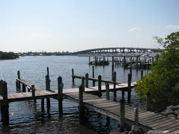 $2,000 | 2600 South Kanner Highway, Unit W8, Stuart, FL 34994