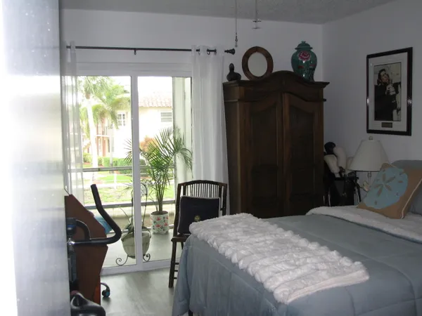 $2,000 | 2600 South Kanner Highway, Unit W8, Stuart, FL 34994