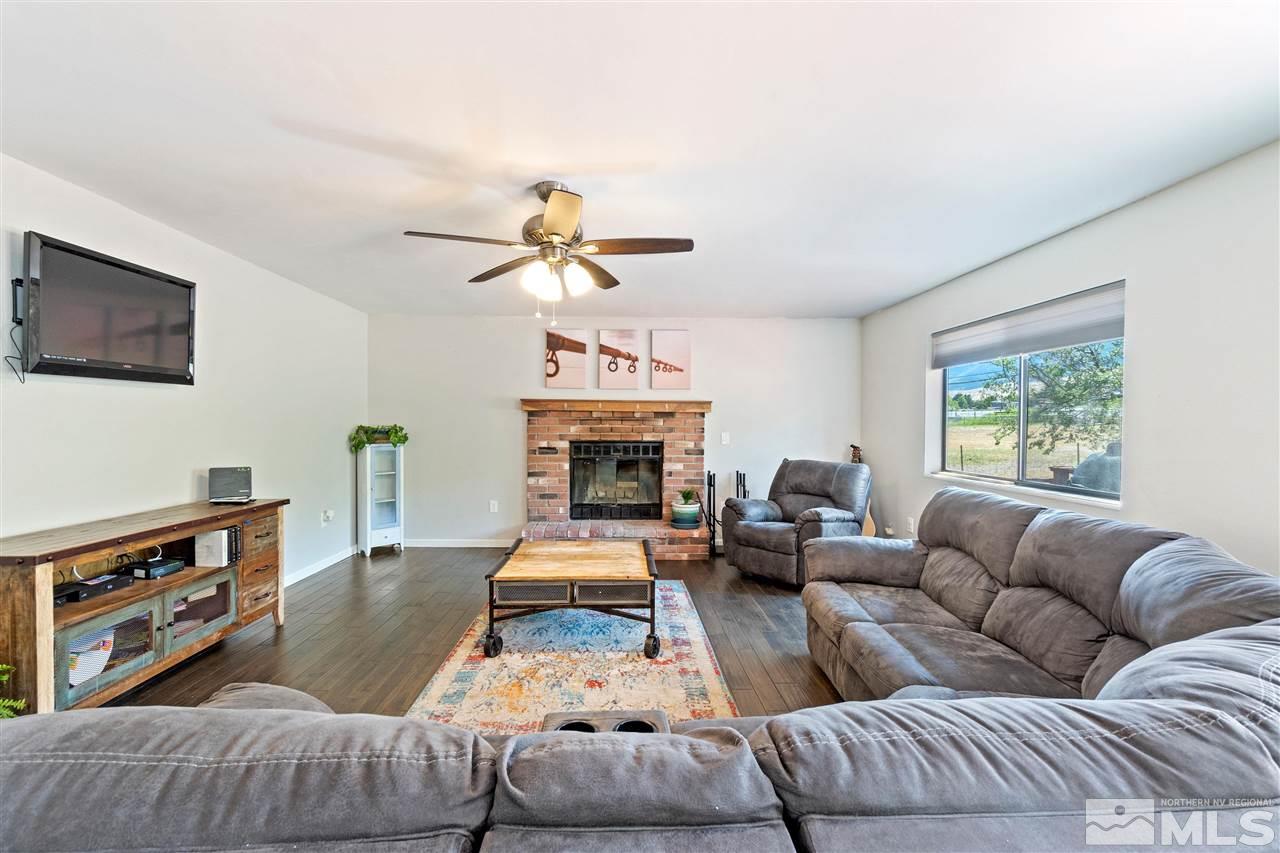 22865 Carriage Drive Reno, NV 89521 - Photo 7 of 30 Photo 7