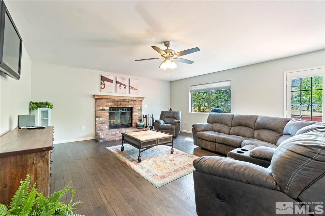22865 Carriage Drive Reno, NV 89521 - Photo 8 of 30 Photo 8
