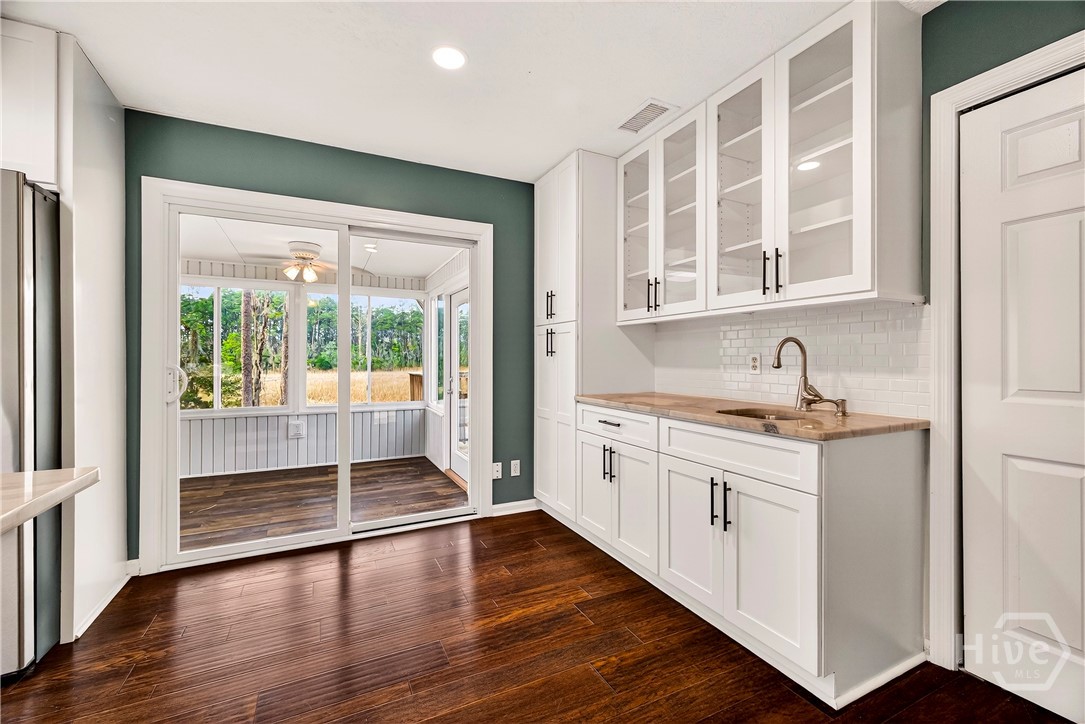 314 Mill Run Road Richmond Hill, GA 31324 - Photo 22 of 72 Wetbar