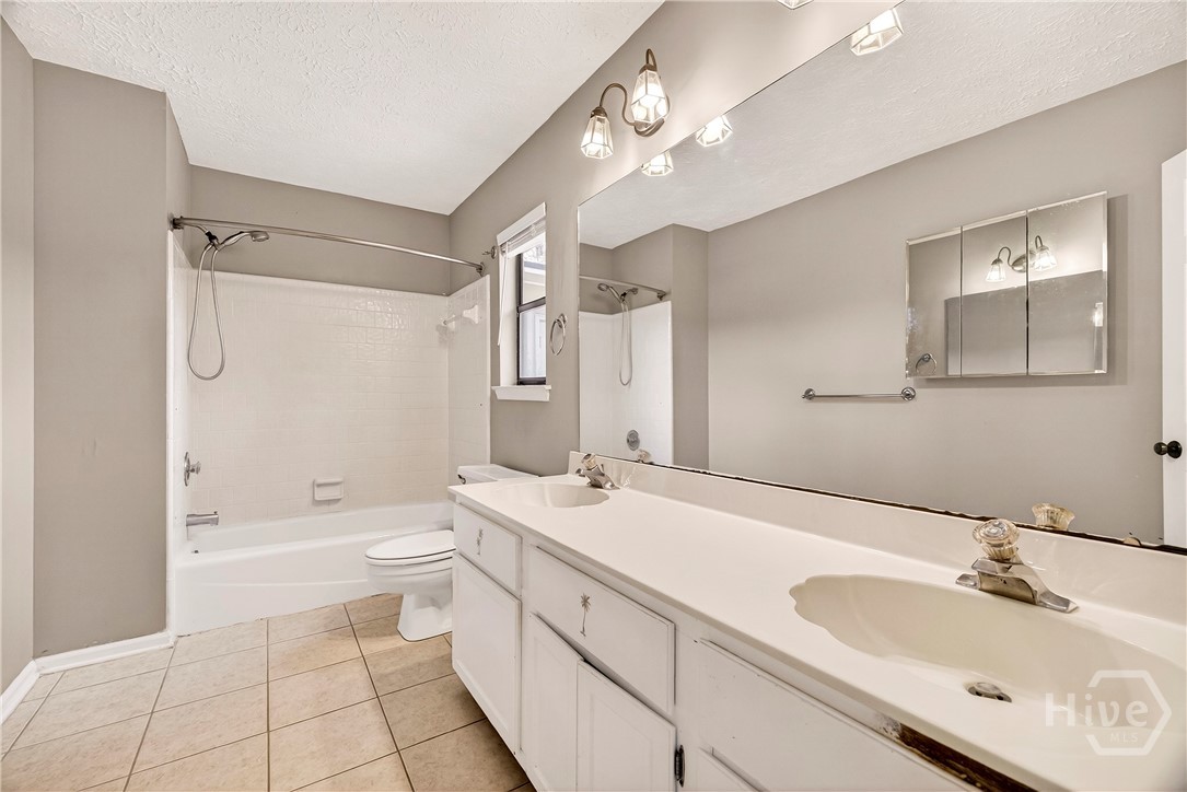 314 Mill Run Road Richmond Hill, GA 31324 - Photo 33 of 72 Primary Ensuite