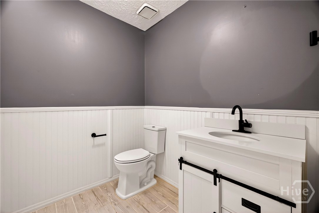 314 Mill Run Road Richmond Hill, GA 31324 - Photo 39 of 72 Guest Bathroom