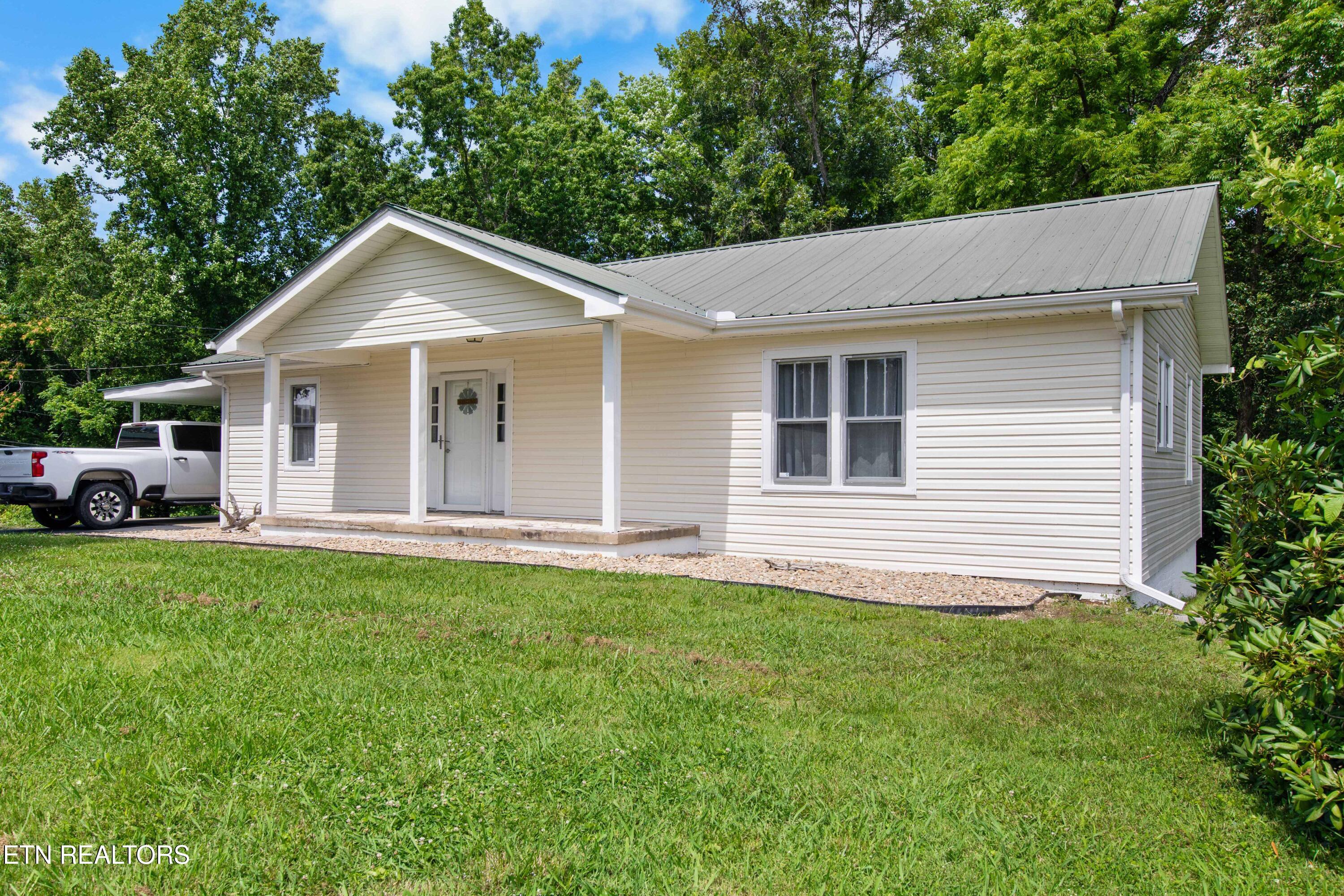 2473 Long Hollow Road La Follette, TN 37766 - Photo 28 of 41 030A4813