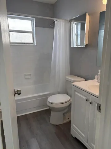 $1,300 | 1081 Southeast Monterey Road, Unit 326, Stuart, FL 34994